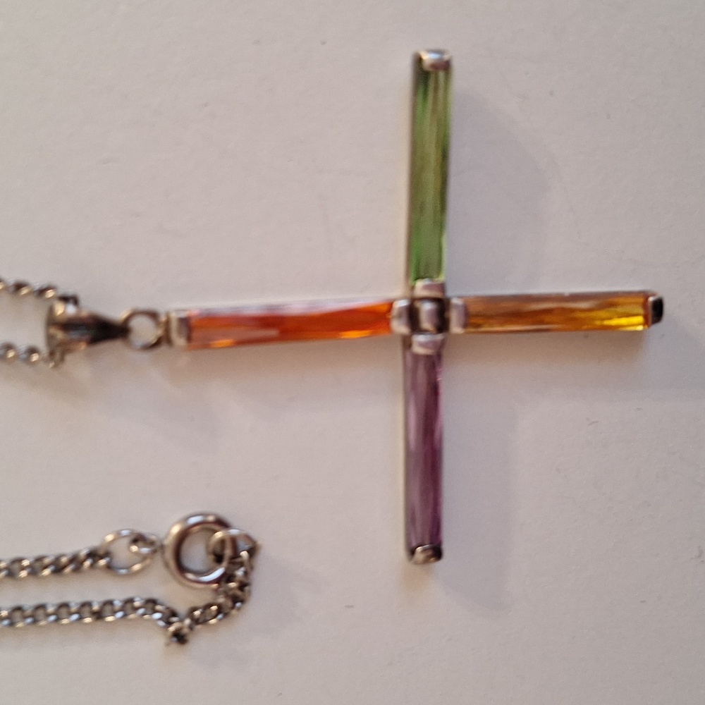 Sterling Silver And Glass Cross  Pendant With Silver Toned Chain